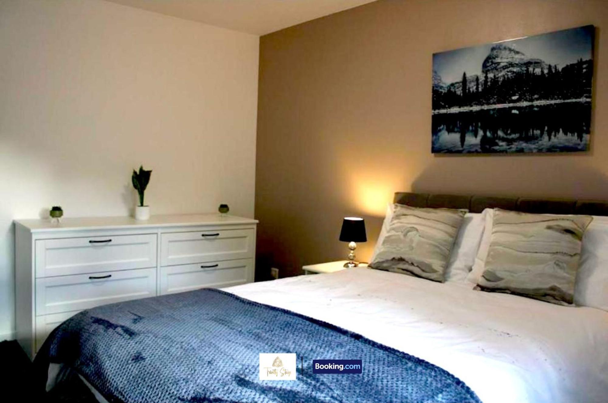4 Bedroom House With Parking Near City Centre By Trinity Stays Short Lets & Serviced Accommodation Cambridge מראה חיצוני תמונה